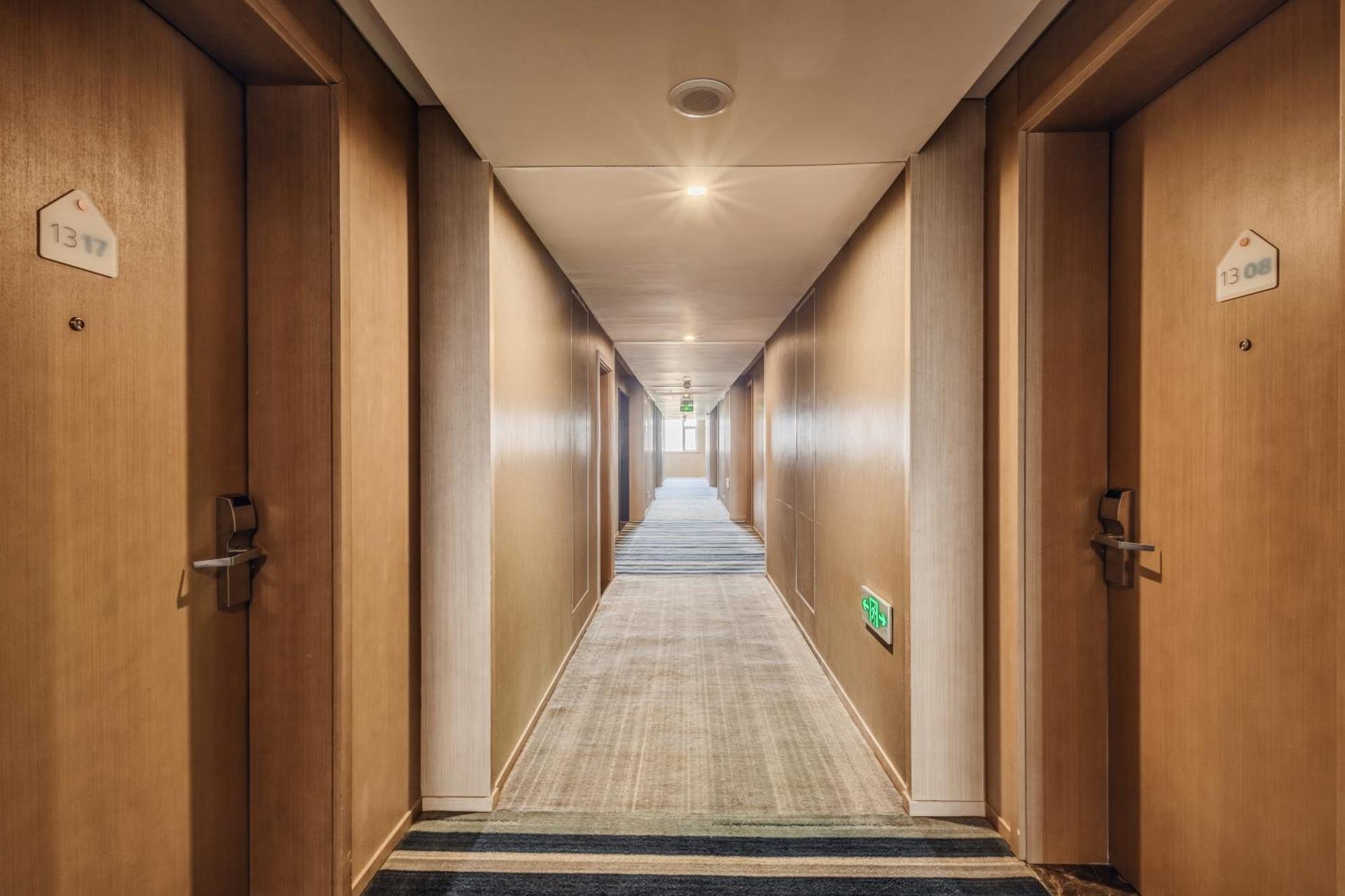Holiday Inn Express Zhangye By Ihg Exterior photo
