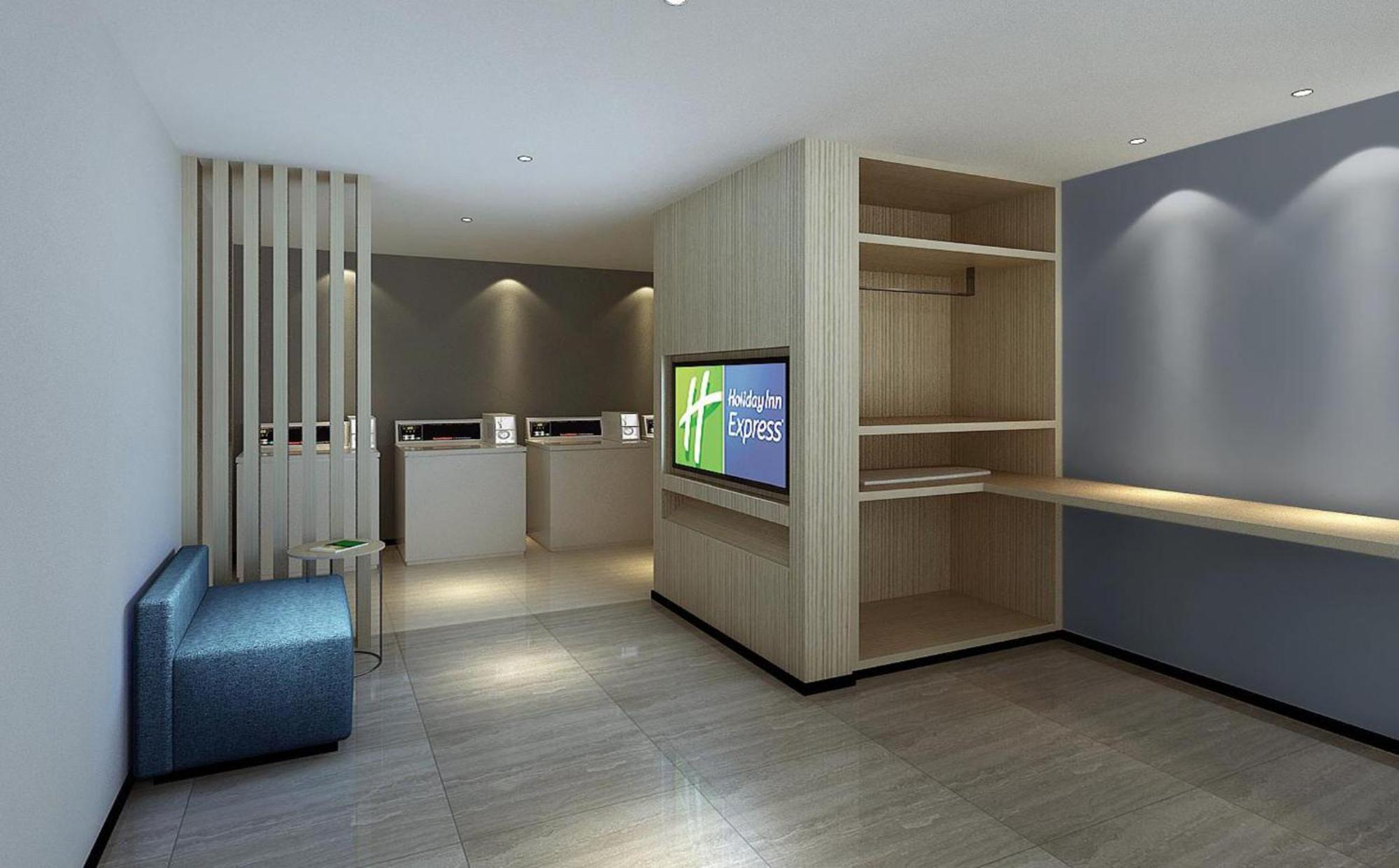 Holiday Inn Express Zhangye By Ihg Exterior photo