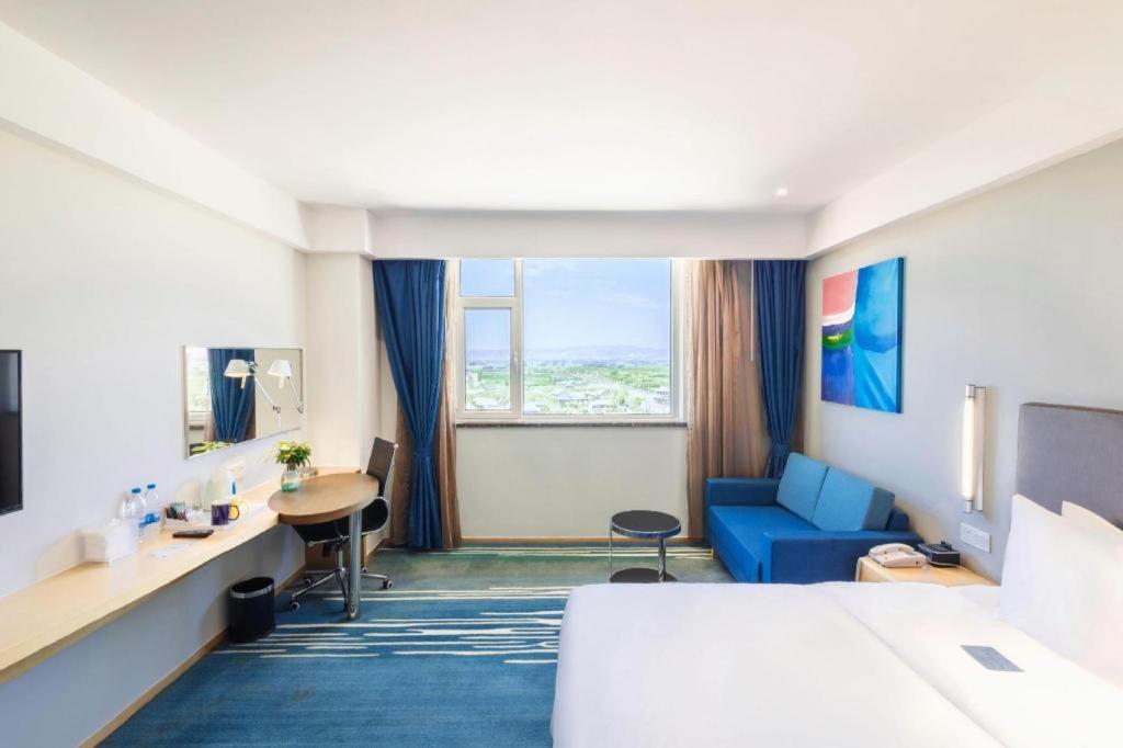Holiday Inn Express Zhangye By Ihg Exterior photo